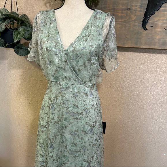 NWT Lulus Dreamiest Desires Sage Green Floral Maxi Dress | Size Large - Picture 3 of 11